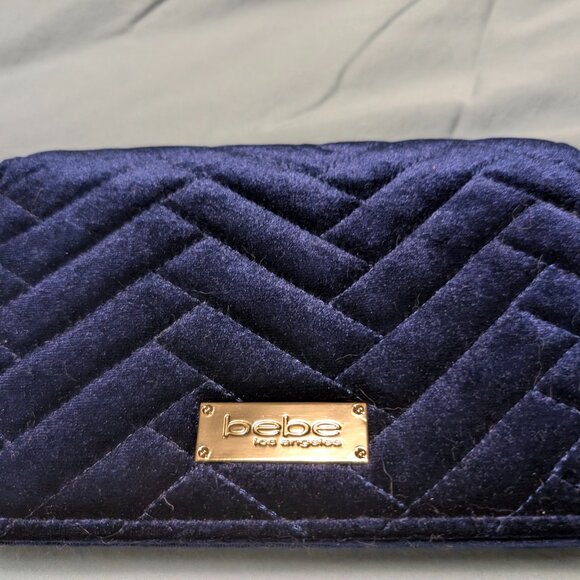Bebe Quilted velvet clutch - Picture 2 of 4